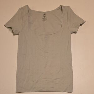 Aura Light Gray Short Sleeve Top